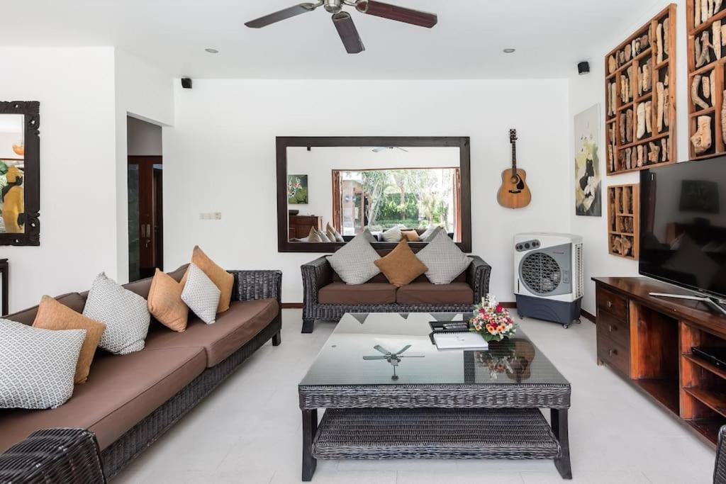 Villa Annecy Seminyak Kültér fotó